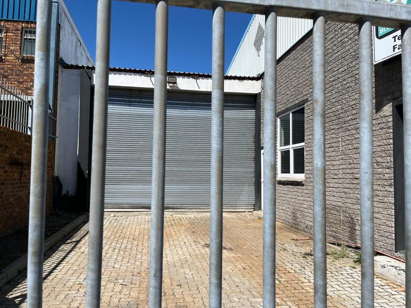 To Let Commercial Property for Rent in Killarney Gardens Western Cape